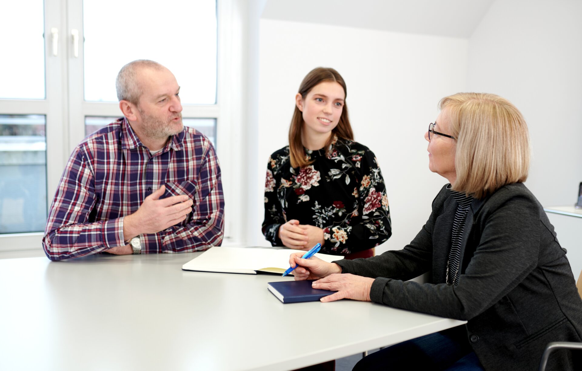 Meeting im Besprechungszimmer